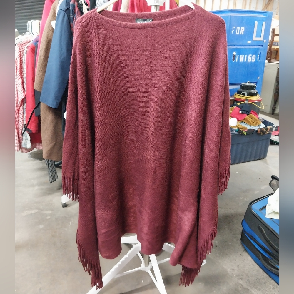 Marvelush for Layers By Lizden Women's Burgundy Shaul with Fringe